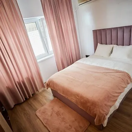 Apartment Queen Athenee Bucharest