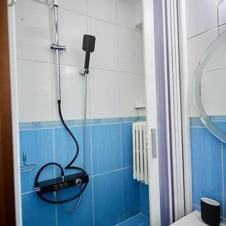 Queen Athenee Apartamento